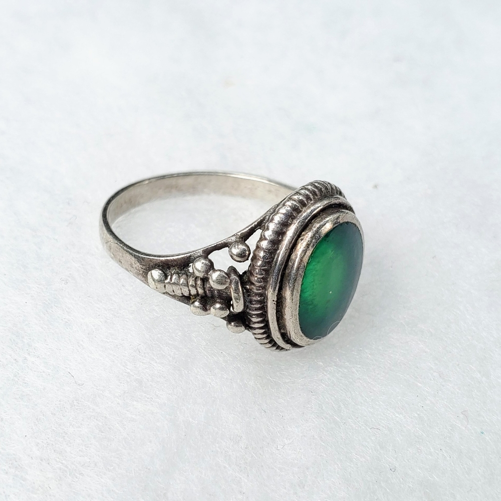 Vintage Women's Sterling Silver Ring 6.75 - Picture 2 of 2